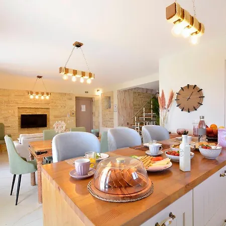 Zeas Villa Halikounas