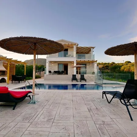 Zeas Villa Halikounas