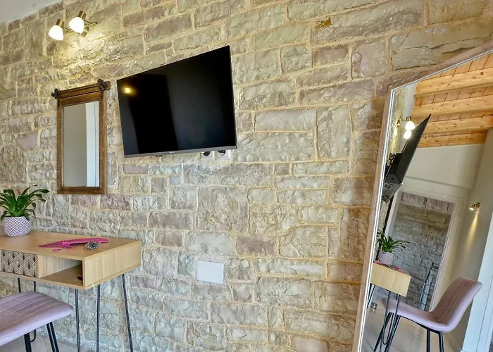 Zeas * Χαλικούνας