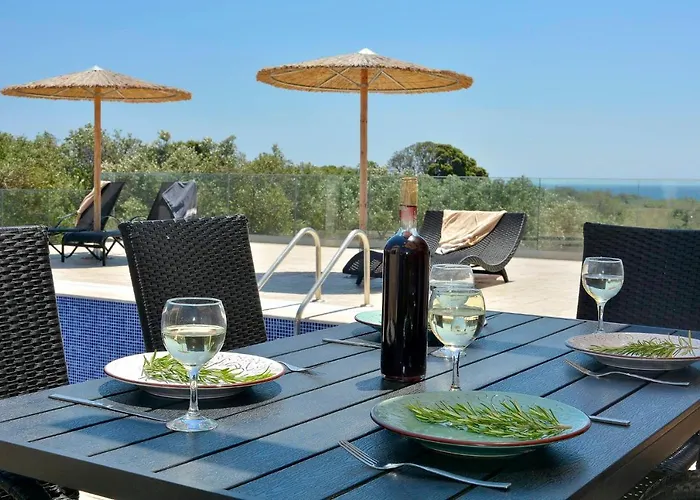 Zeas Χαλικούνας