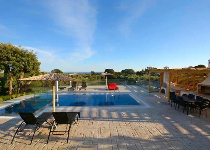 Zeas * Χαλικούνας